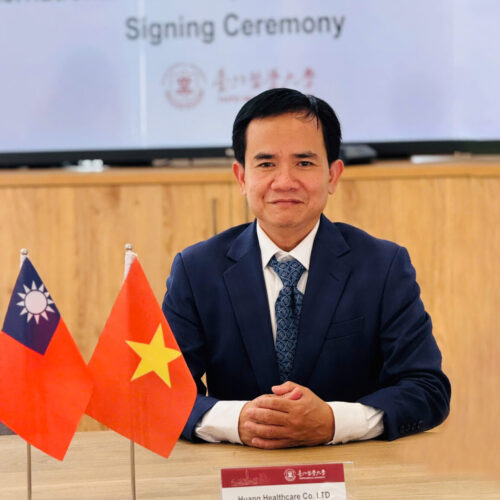 ts.bs Huỳnh Thanh Tuấn ts.bs Huỳnh Thanh Tuấn